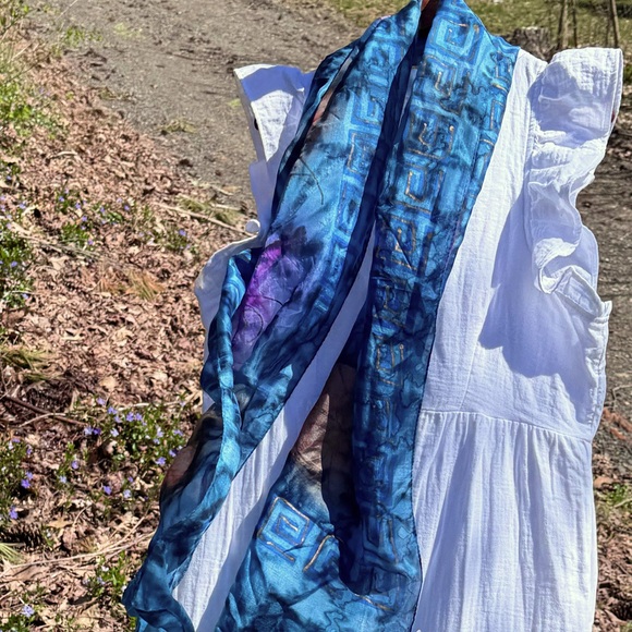 Greek designer inspired 100% silk scarf - Picture 6 of 8